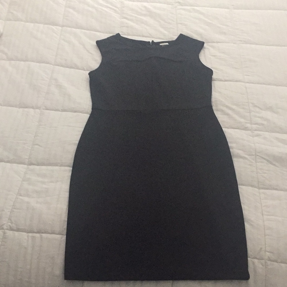 Simple black dress 👗